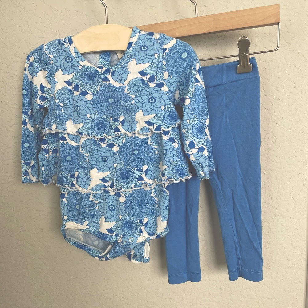 KateQuinn long sleeve set 12/18m